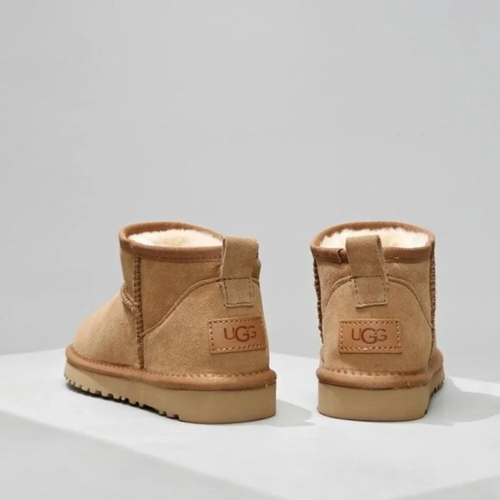 UGG Classic Ultra Mini Boots chestnut
